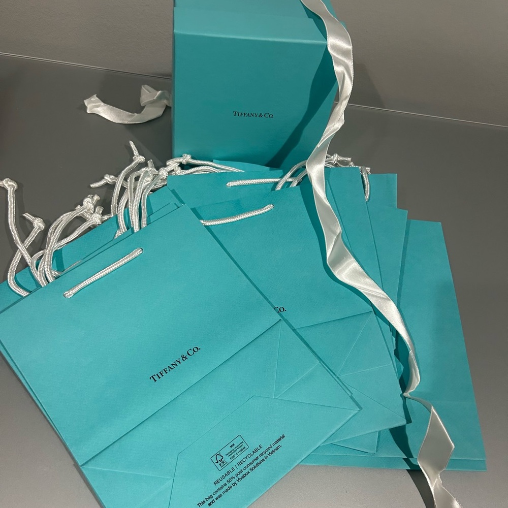 Tiffany & Co. Elegant Blue Shopping Bags